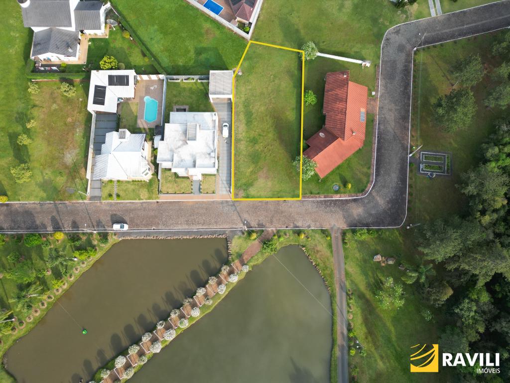 Terreno para Venda com 898,22m² no Condomínio Áustria Residencial!