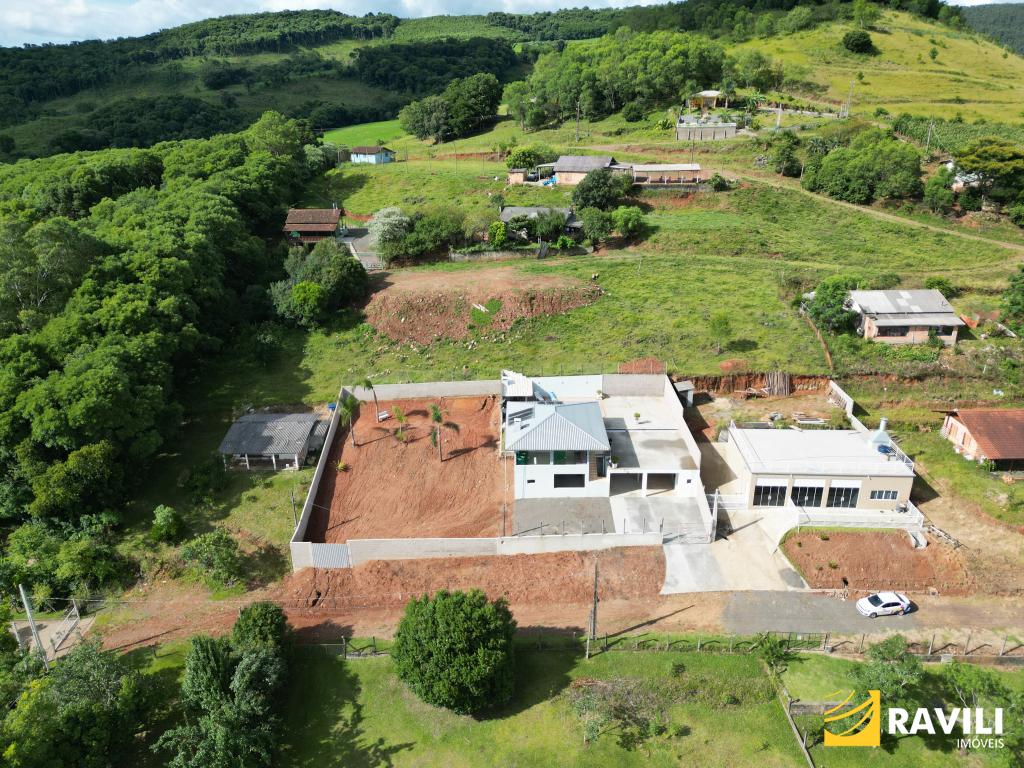 Casa com Terreno ao lado à Venda com Deslumbrante Vista Panorâmica para o Lago, no Alague em Erval Velho.
