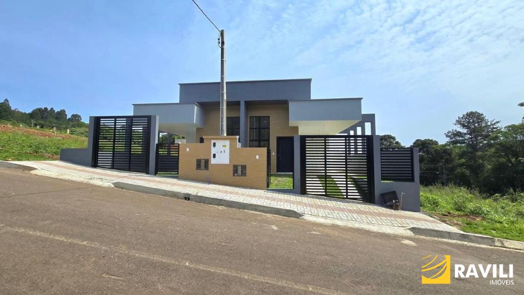 Casa Nova Geminada com Pé-Direito Alto para Venda no Residencial Verde Flor!