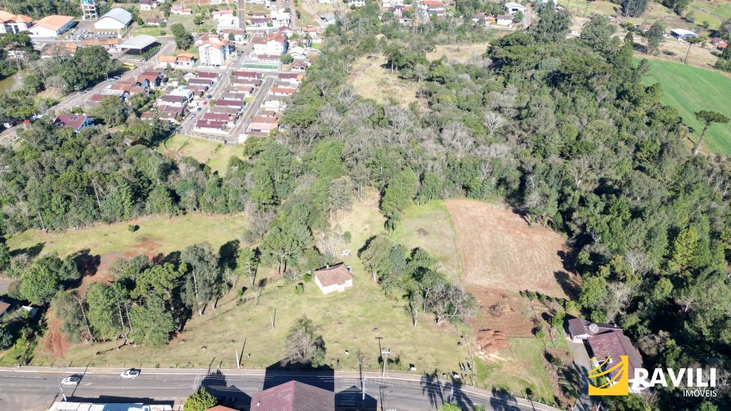 Terreno Amplo Disponível para Venda no Coração de Treze Tílias.