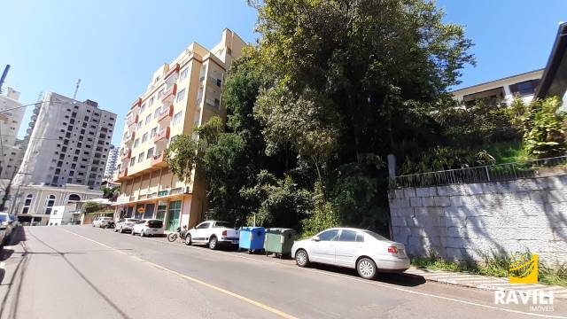 Terreno 290m2 na Rua Duque de Caxias!