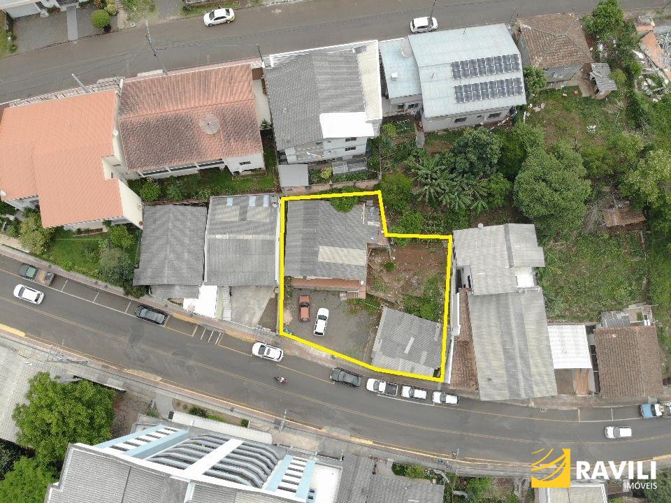 Ótimo Terreno na Rua Santa Catarina!