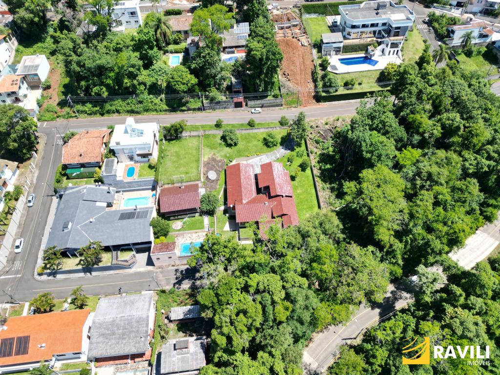 Casa Incrível com 469,00 m² de Área Construida e 3.250,00 m² de Terreno!