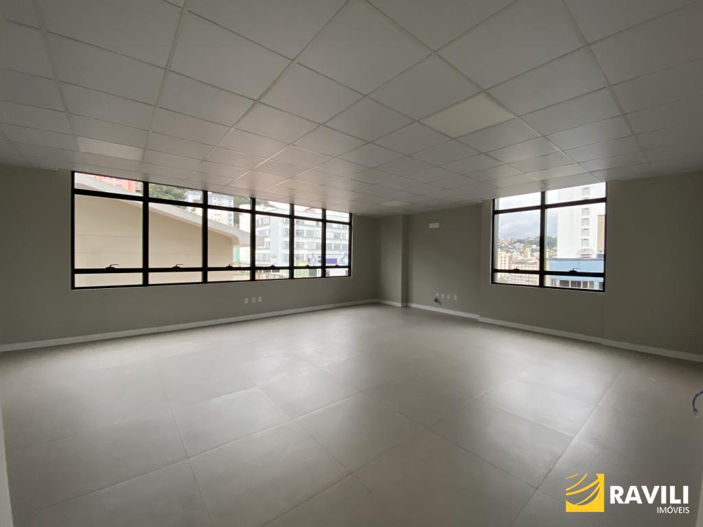 Sala Comercial para Venda no Edifício D'Agostini Empresarial!