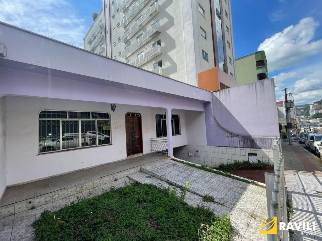 Casa para Venda no Centro de Joaçaba!