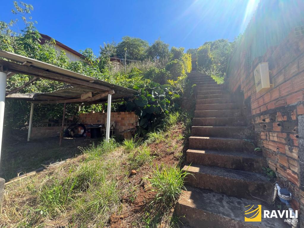 Terreno com 600m² e Casa com 230m² para Venda!