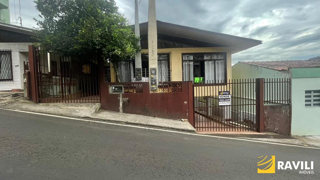 Casa de 6 quartos, bairro Cruzeiro do Sul, Joaçaba/SC