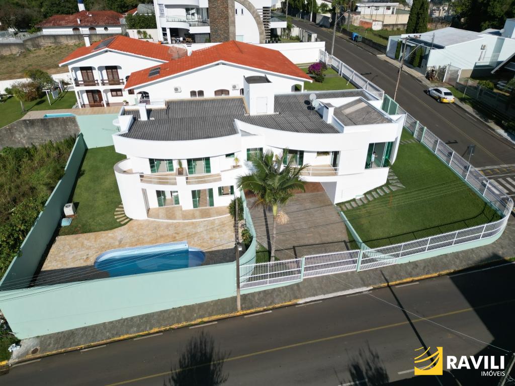 Casa de 1 quarto, terreno de 827 m², bairro Flor da Serra, Joaçaba/SC