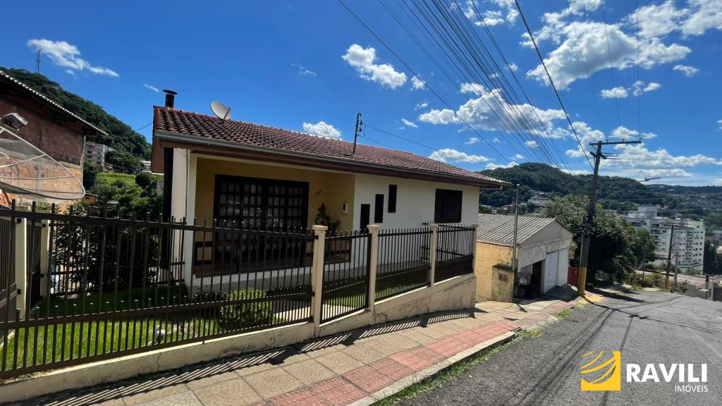 Casa de 3 quartos, bairro Centro, Herval d Oeste/SC
