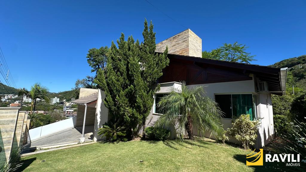 Casa de 2 quartos, terreno de 1.567 m², bairro Vila Pedrini, Joaçaba/SC