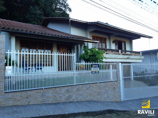 Casa de 3 quartos, bairro Menino Deus, Joaçaba/SC