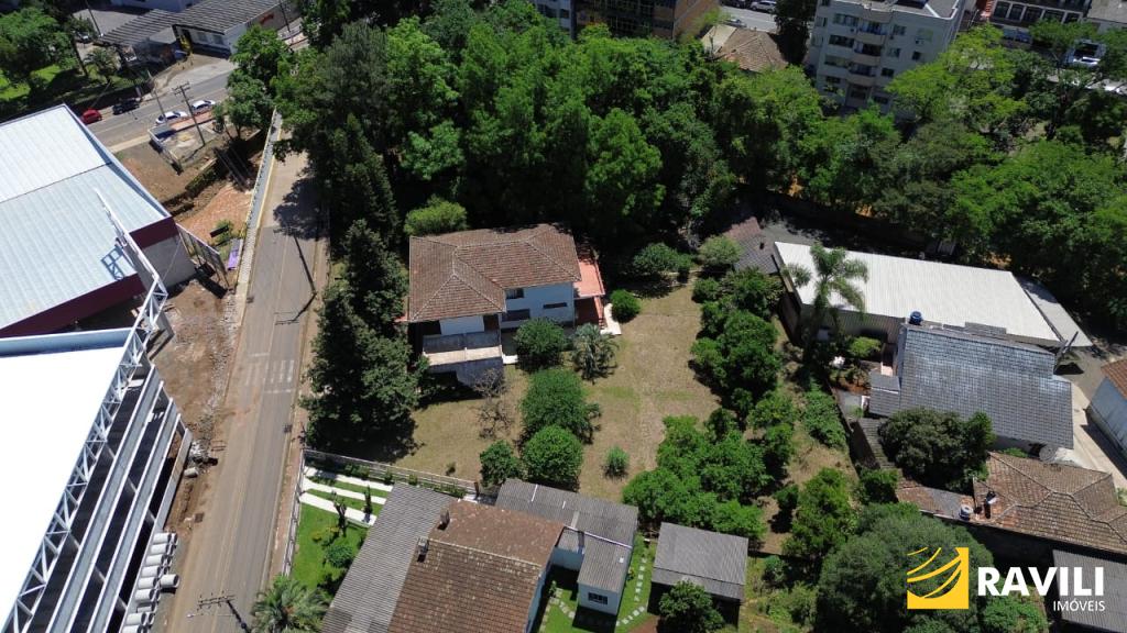 Casa, terreno de 3.114 m², bairro Centro, Joaçaba/SC