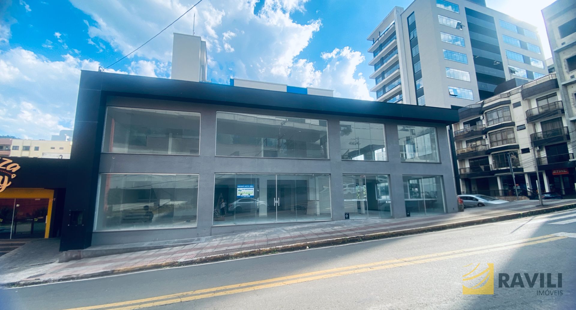 Sala comercial para alugar, 325 m², bairro Centro, Joaçaba/SC