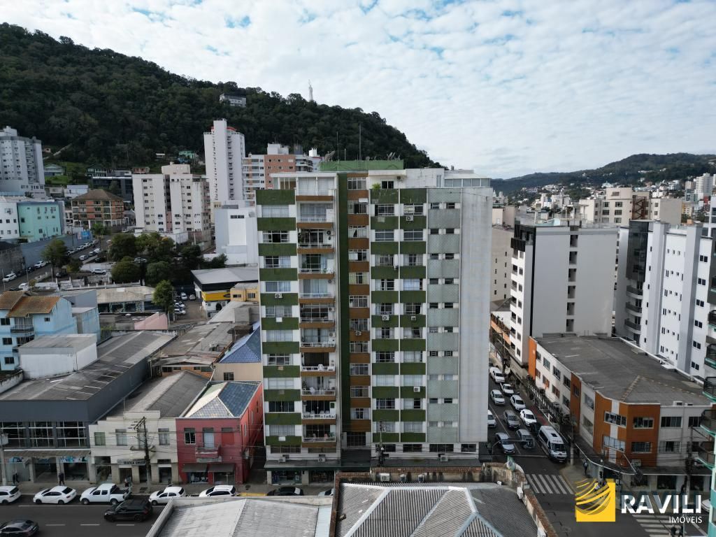 Apartamento de 3 quartos, 160 m², bairro Centro, Joaçaba/SC