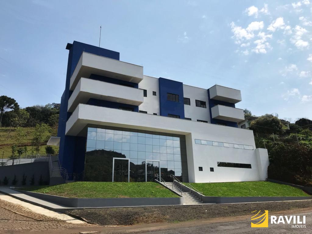 Sala comercial para alugar, 135 m², bairro Jardim Itália, Luzerna/SC